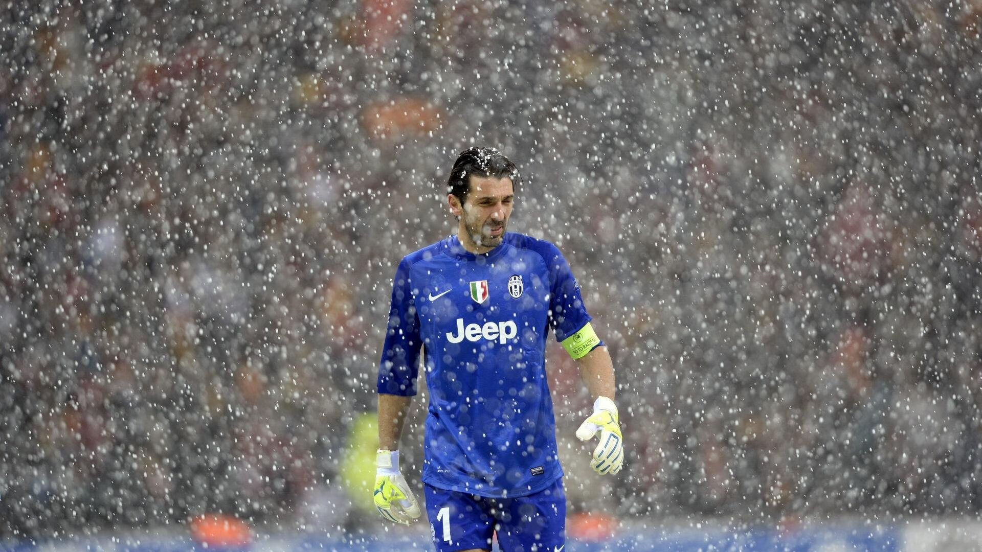 多特蒙德新星脱颖而出，欧冠表现令人耳目一新，多特蒙德欧冠冠军是哪一年